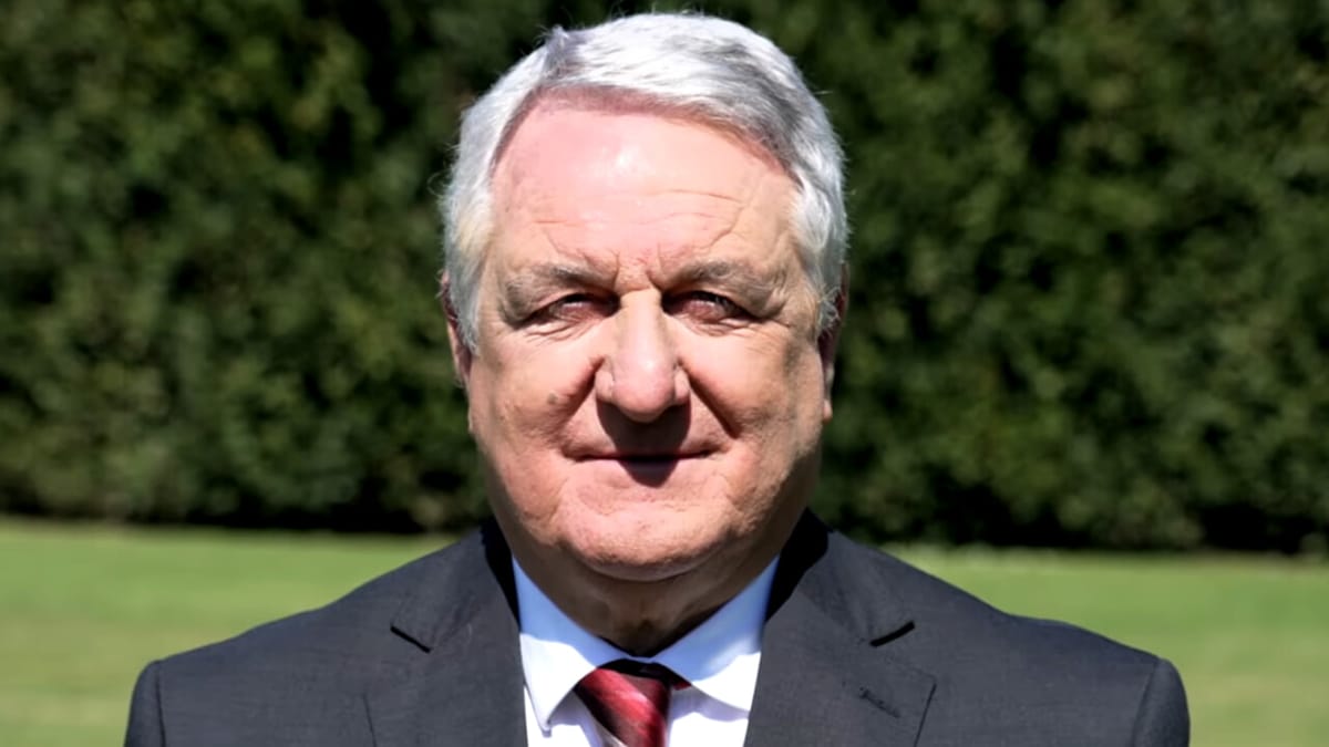 Il desiderio di Paris di fare nuovamente il sindaco, l’enigma del dopo