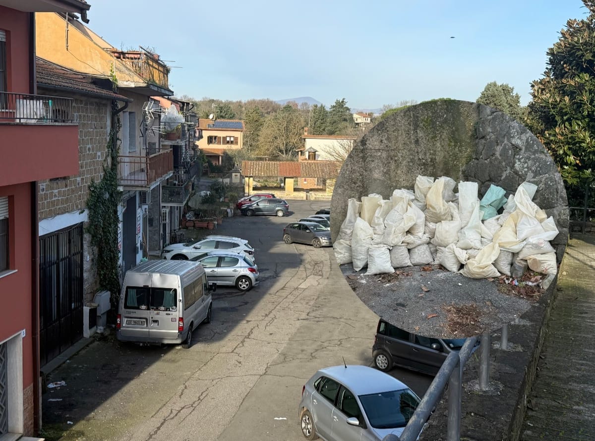 Piazzale La Marmora tra incuria e attese: la segnalazione di un cittadino
