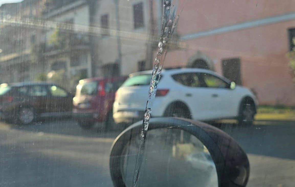 Due episodi di sputi su un’auto a Monterosi, interviene la minoranza