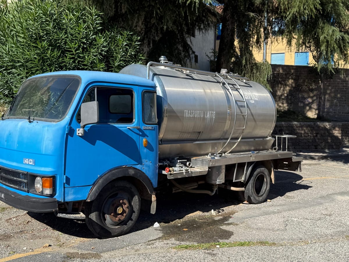Acqua non potabile da luglio e una cisterna Talete ridotta a un relitto