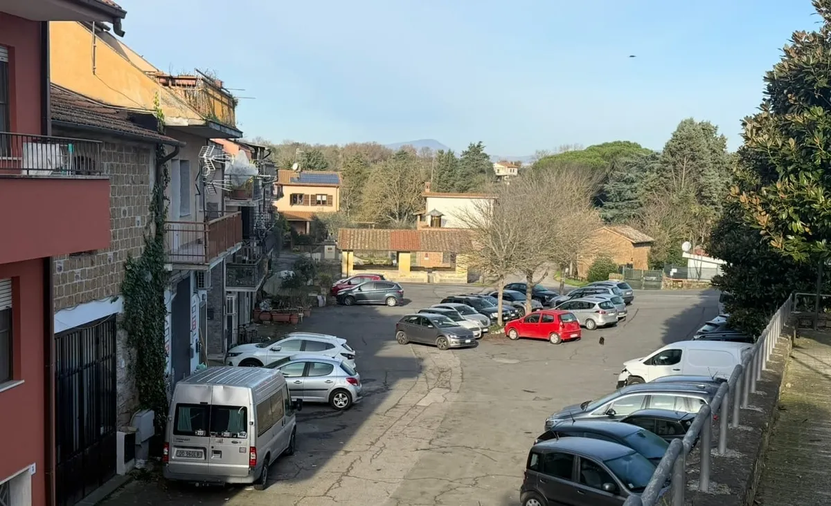Petizione contro l’isola ecologica a Piazzale La Marmora: chiesta la sospensione del progetto