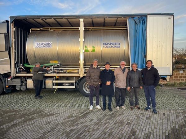 Emergenza acqua a Terre dei Consoli, arrivata la cisterna